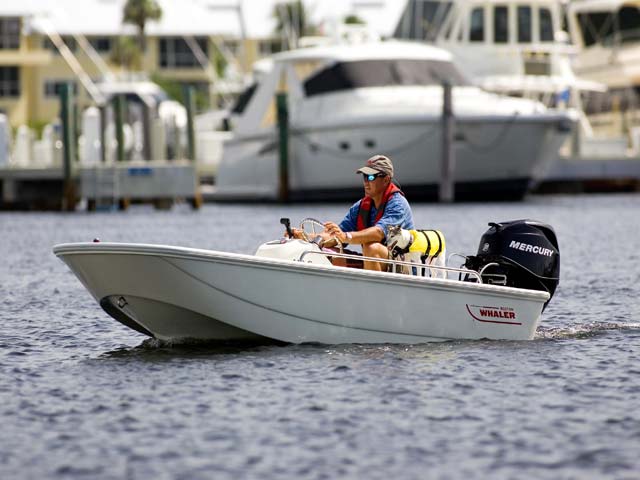 110 Sport 圖片 第2張 - 波士頓威拿運動艇 Boston Whaler Sport Boats