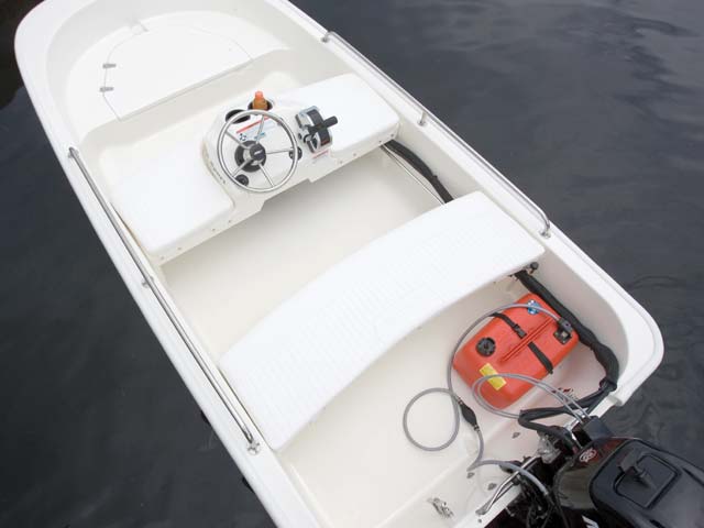 110 Sport 圖片 第10張 - 波士頓威拿運動艇 Boston Whaler Sport Boats