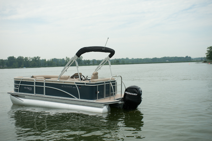 Sunliner 220 圖片 第2張 - 哈裏斯浮筒船 Harris Flotebote Pontoon Boats